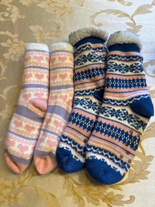 2pr fuzzy sock Slippers. Pink GUC