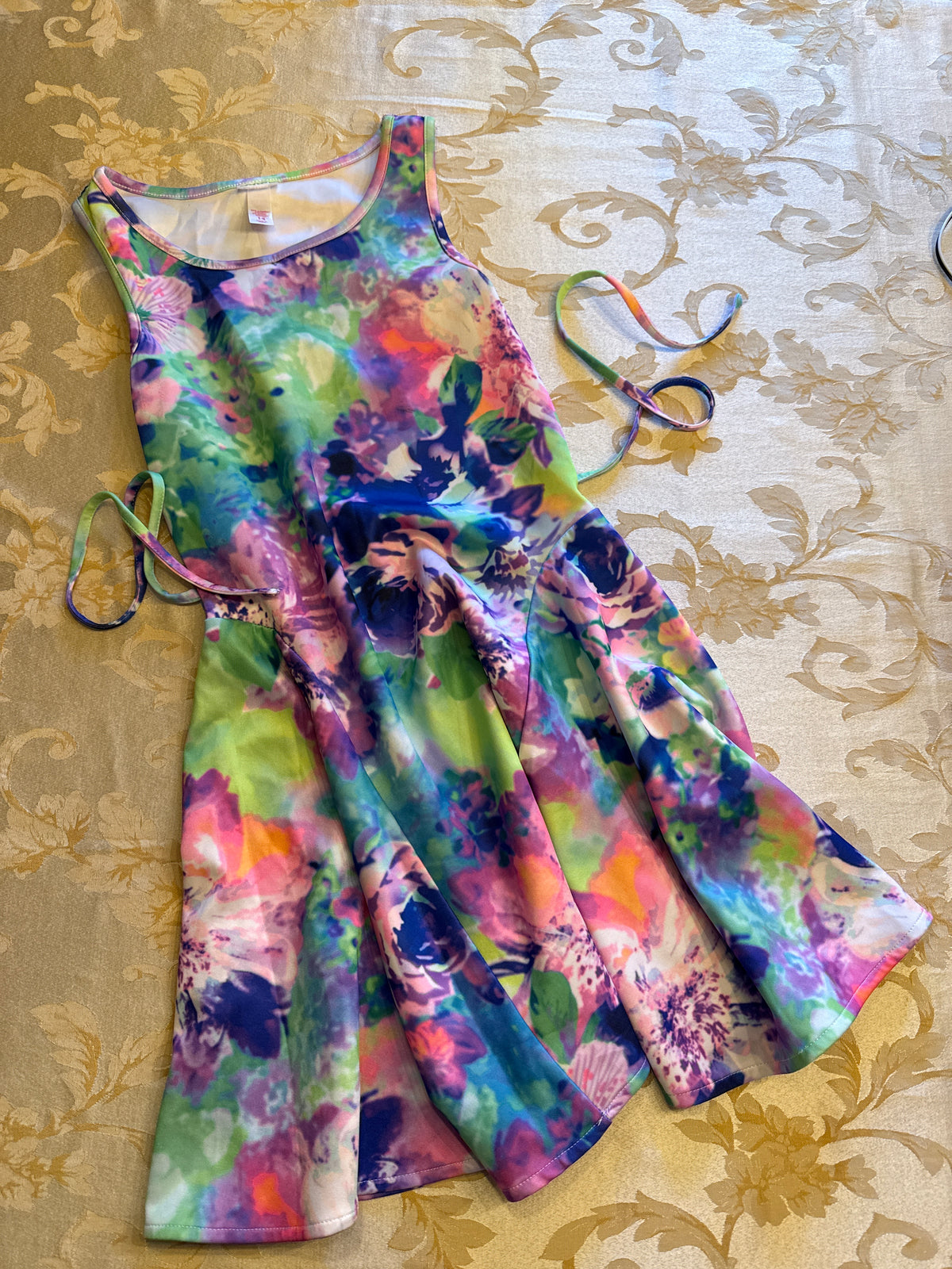 Justice multi dress Floral springy - size Youth - 14 (XL)
