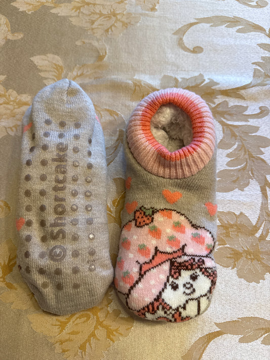 Strawberry Shortcake Slippers socks VGUC