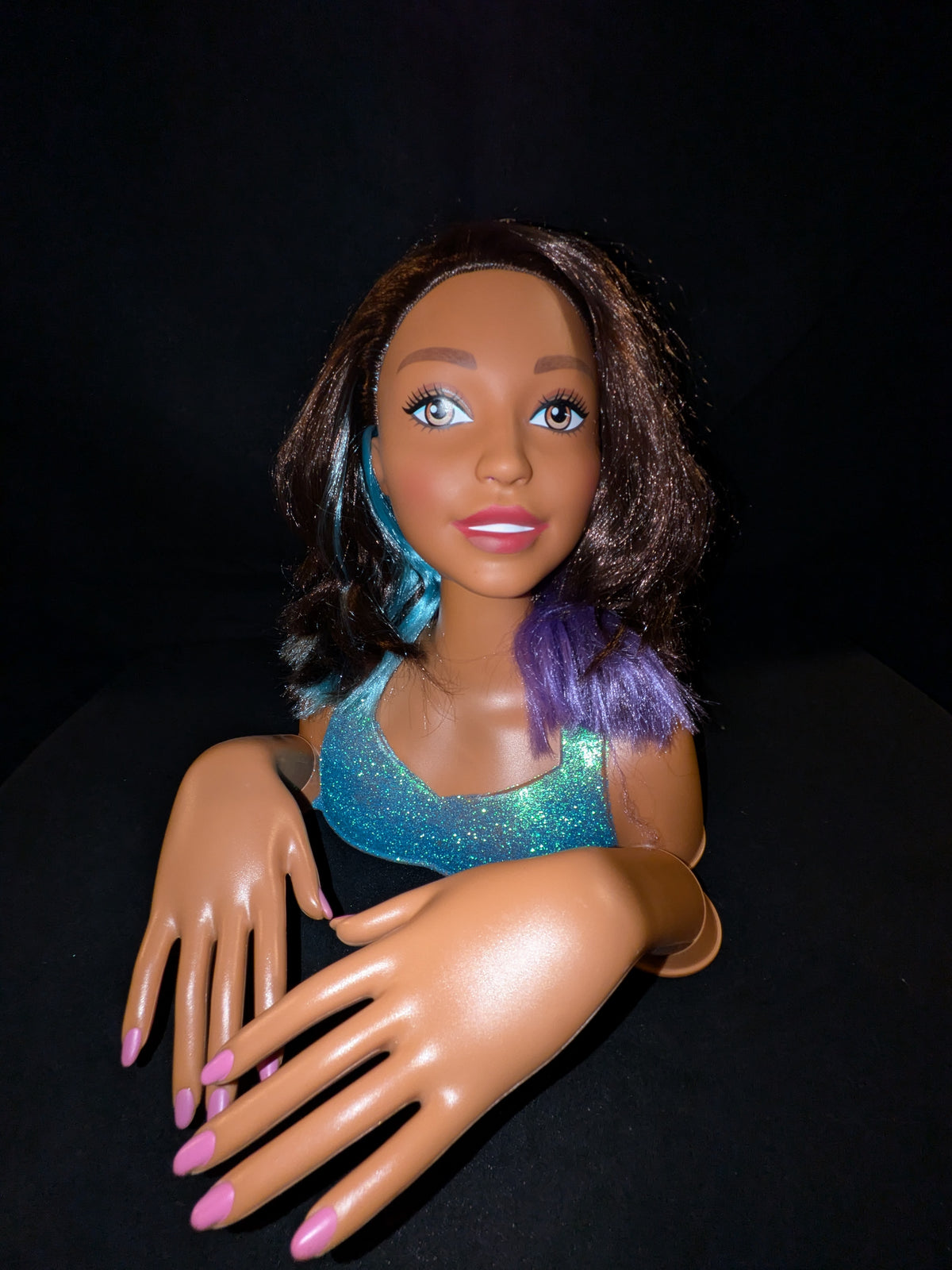 Style my hair, paint My nails doll