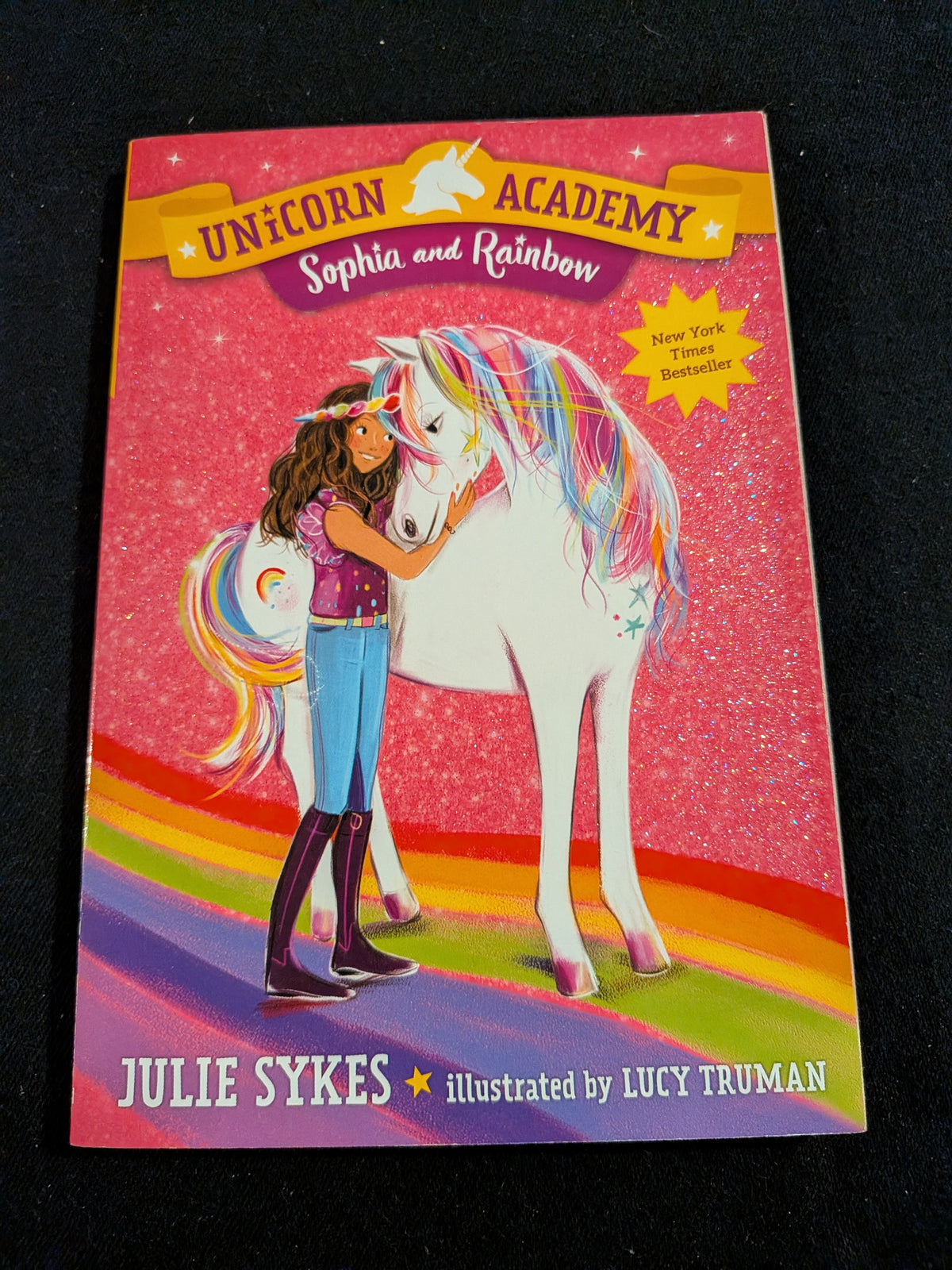 Unicorn Academy Sophia and Rainbow