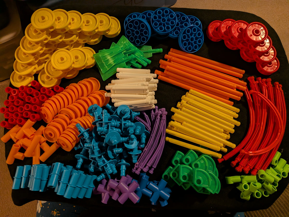 Tinker Toys! Huge Lot! Over 200 pcs!