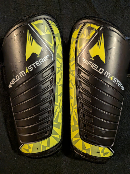 Shin guards - medium Used in soccer socks