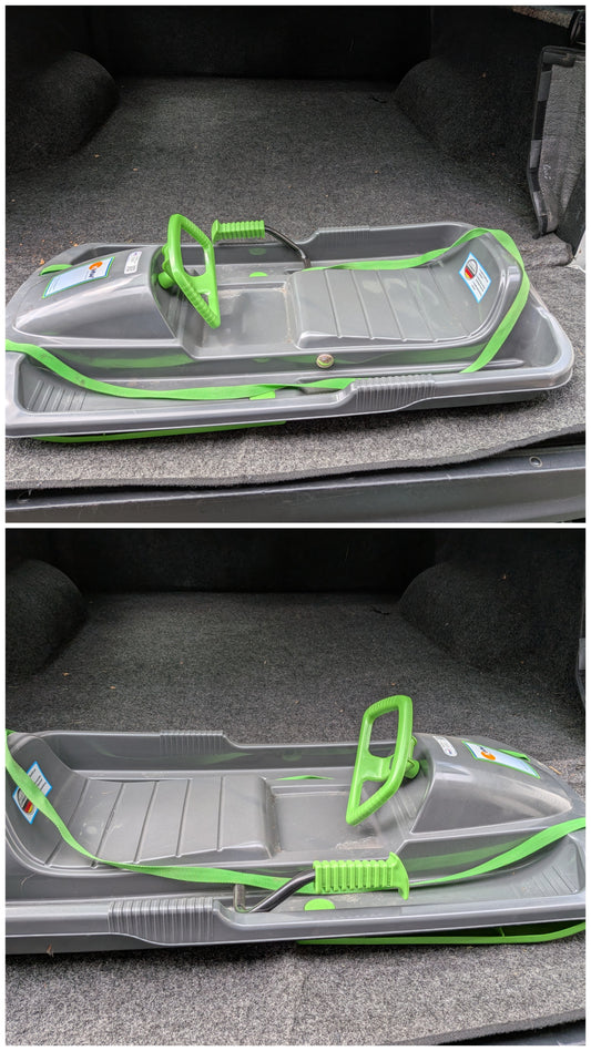 KHW / Gizmo Snow Rodel Steerable Plastic Sled