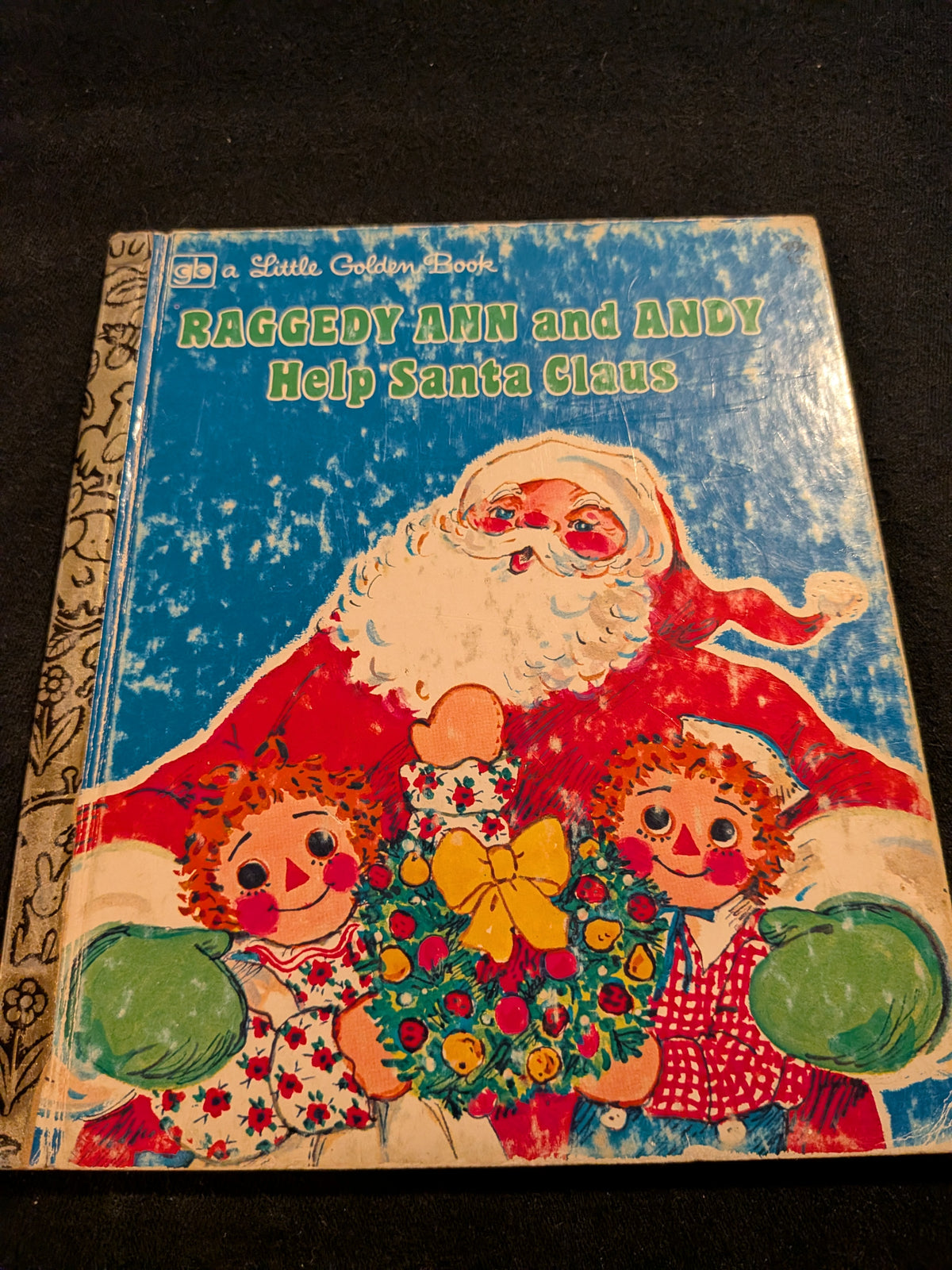 Raggedy Ann and Andy Help Santa Claus