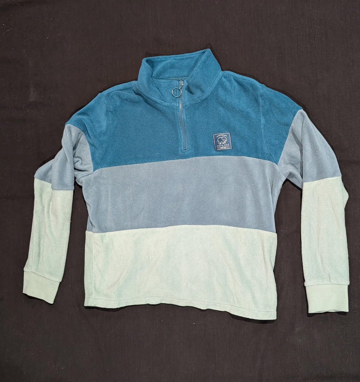 Ivory Ella fuzzy 1/4 zip Fleece - size Junior - M (7/9)