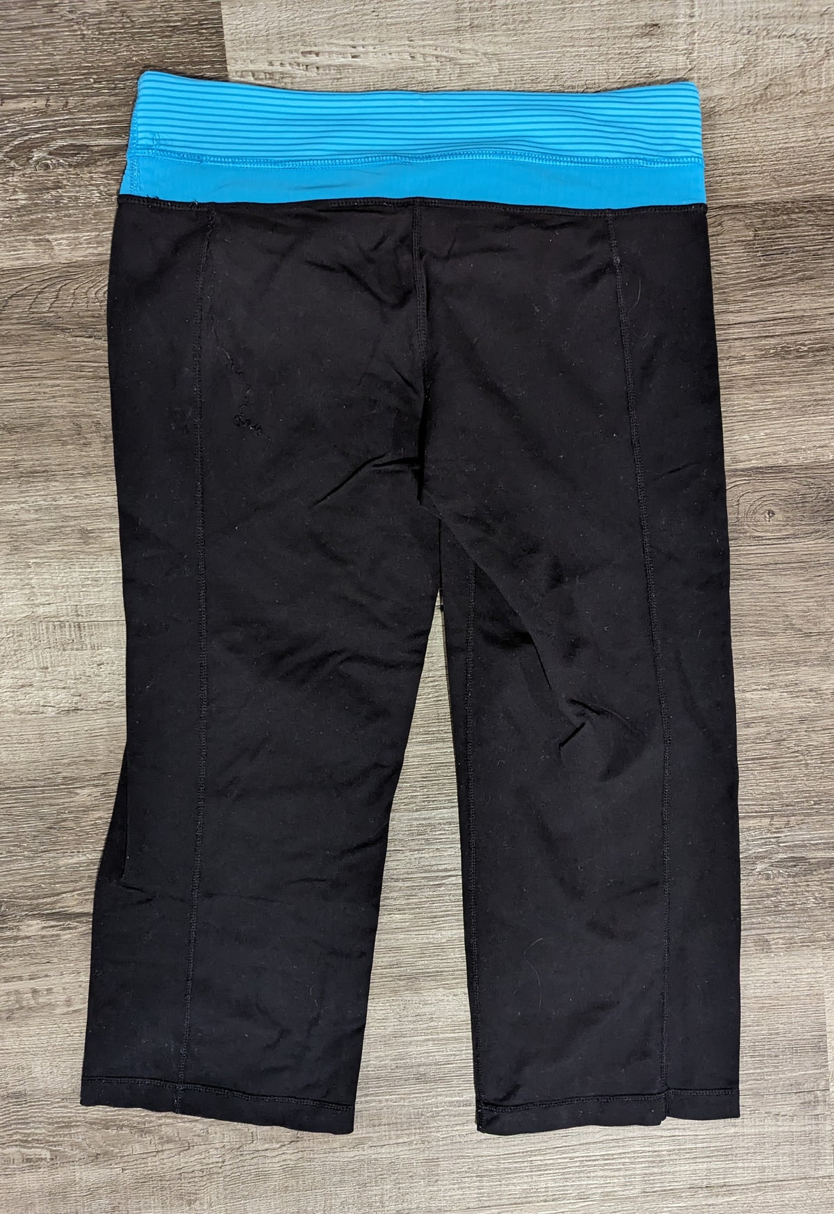 Athletic fit capris Blue and Black - size Junior - M (7/9)