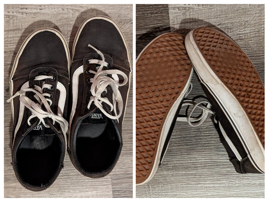 Vans Black w/white - size Shoes - Adult 9