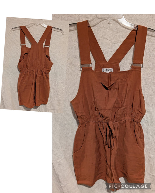 Romper w/overall top Rust color VGUC - size Junior - S (3/5)