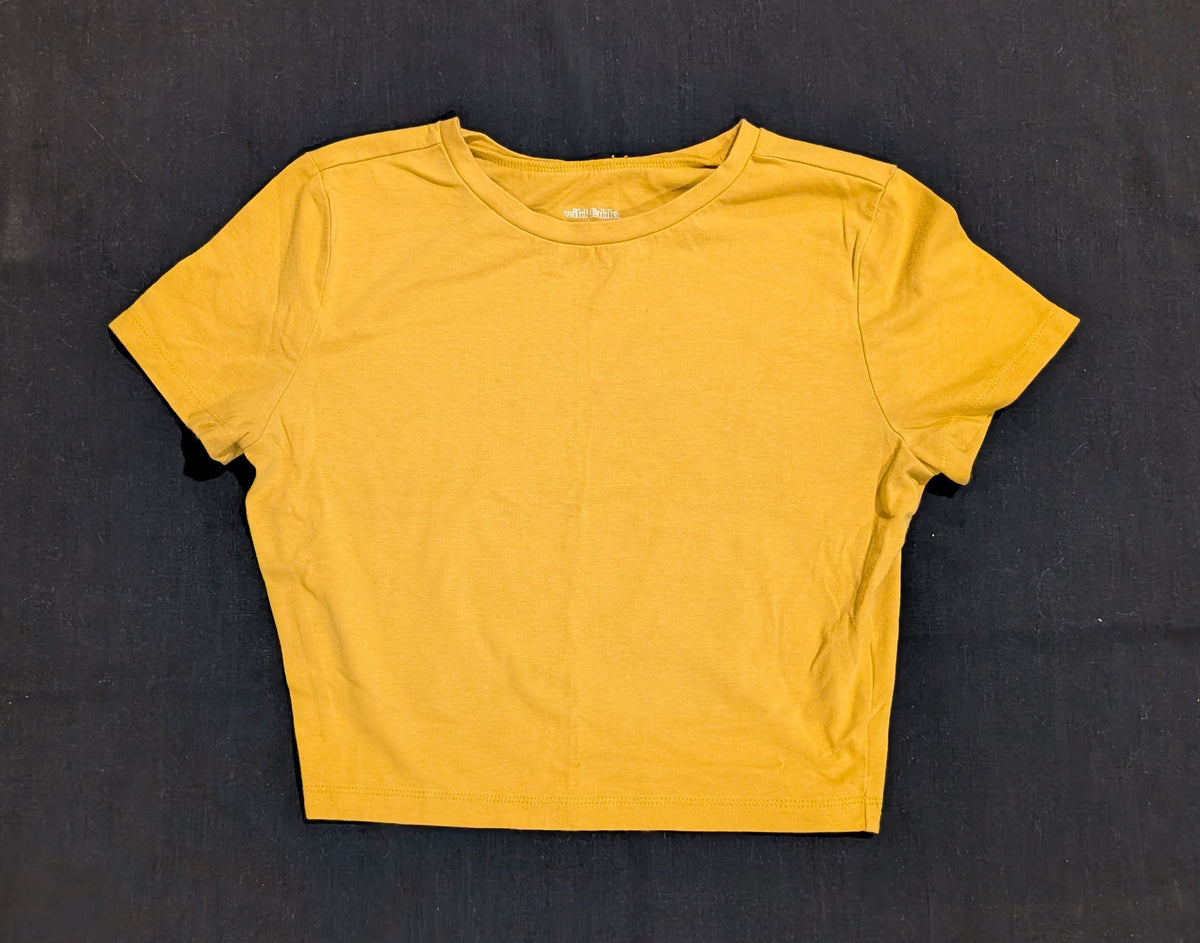 Wild Fable Crop T-shirt Yellow GUC - size Junior - M (7/9)