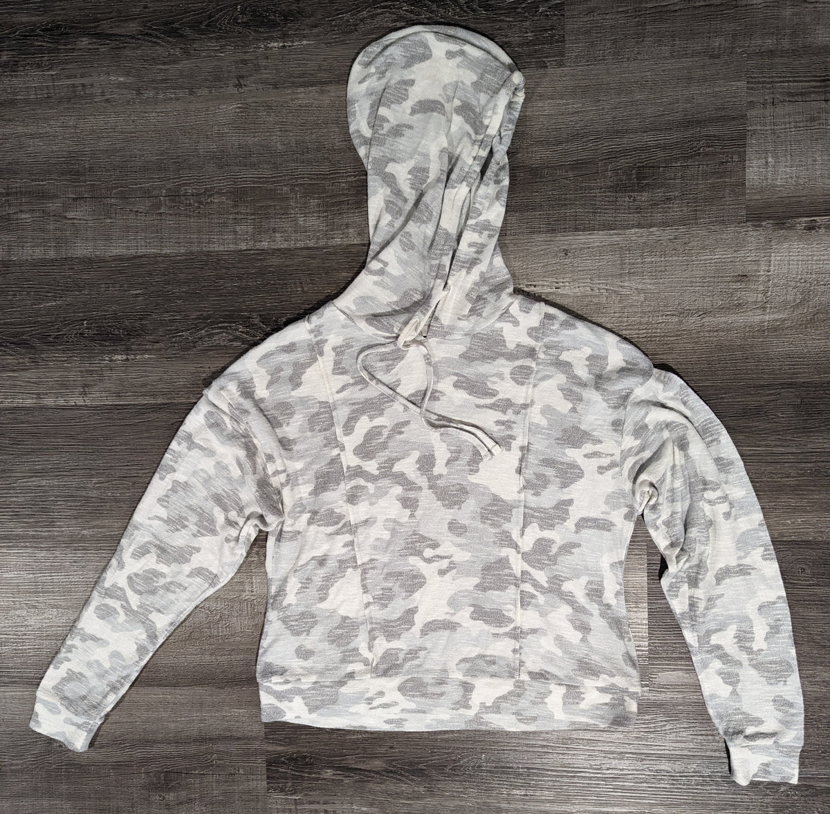 Lightweight Camo hoodie VGUC - size Junior - S (3/5)