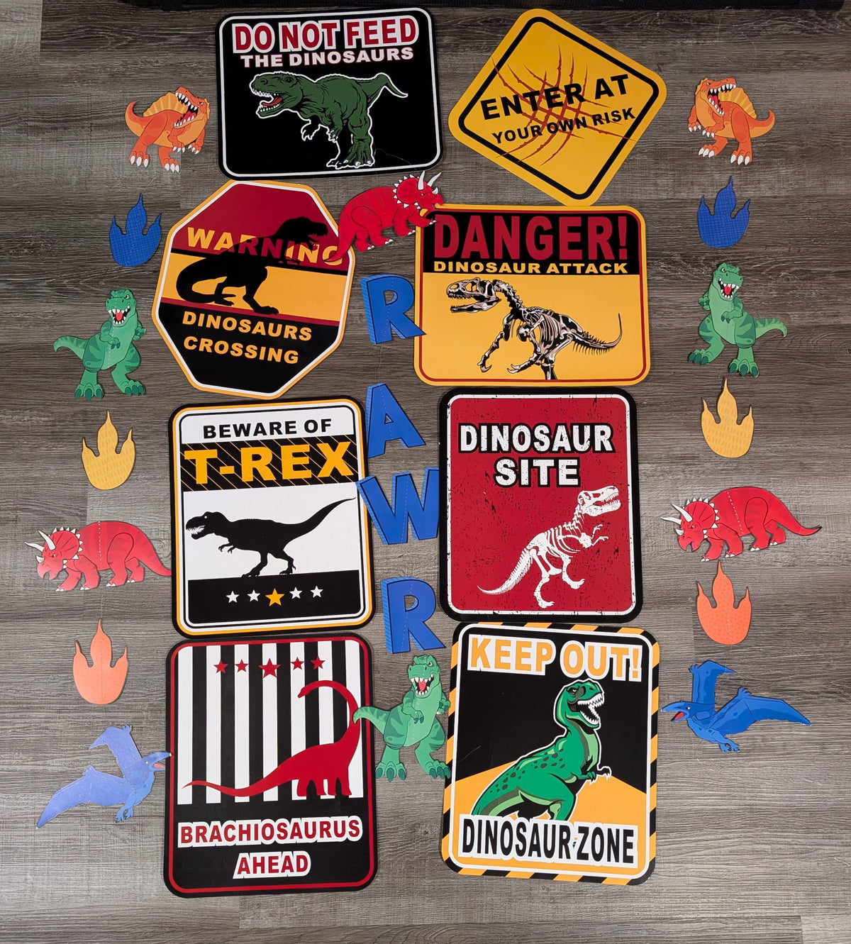 Dinosaur Decorations 11 pcs