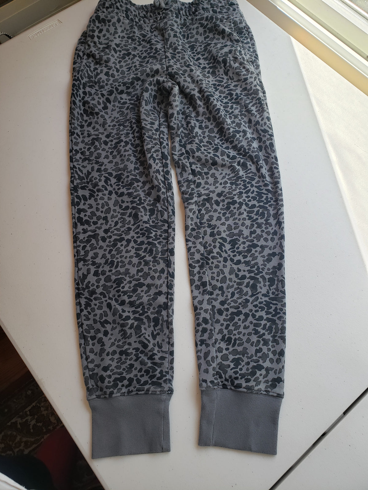 Old Navy black/gray joggers - size Youth - 10 (L)