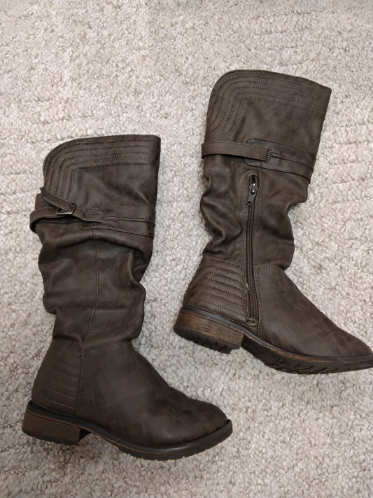 Brown fashion boots 1 of 2 - size Shoes - Kids 1