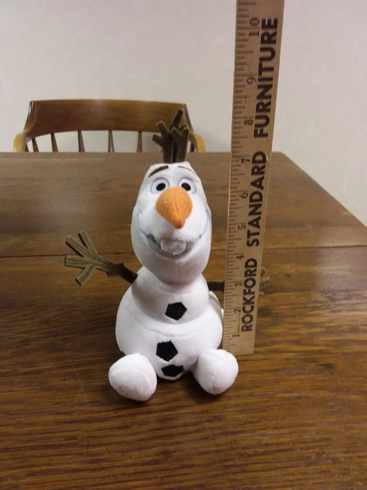 Olaf 7 inches tall