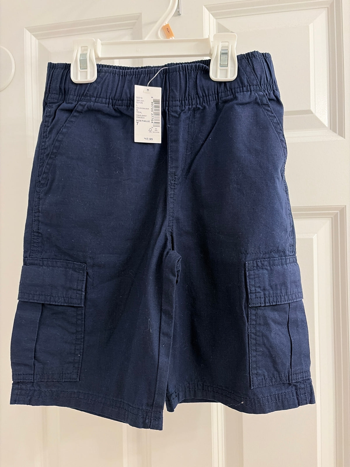 New CP shorts Navy blue. 100%. Cotton - size Youth - 6 (S)