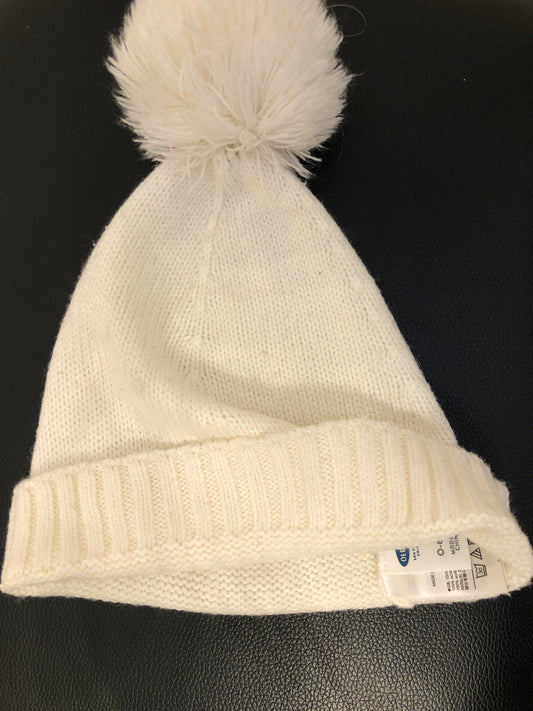 White hat 0-6 months size