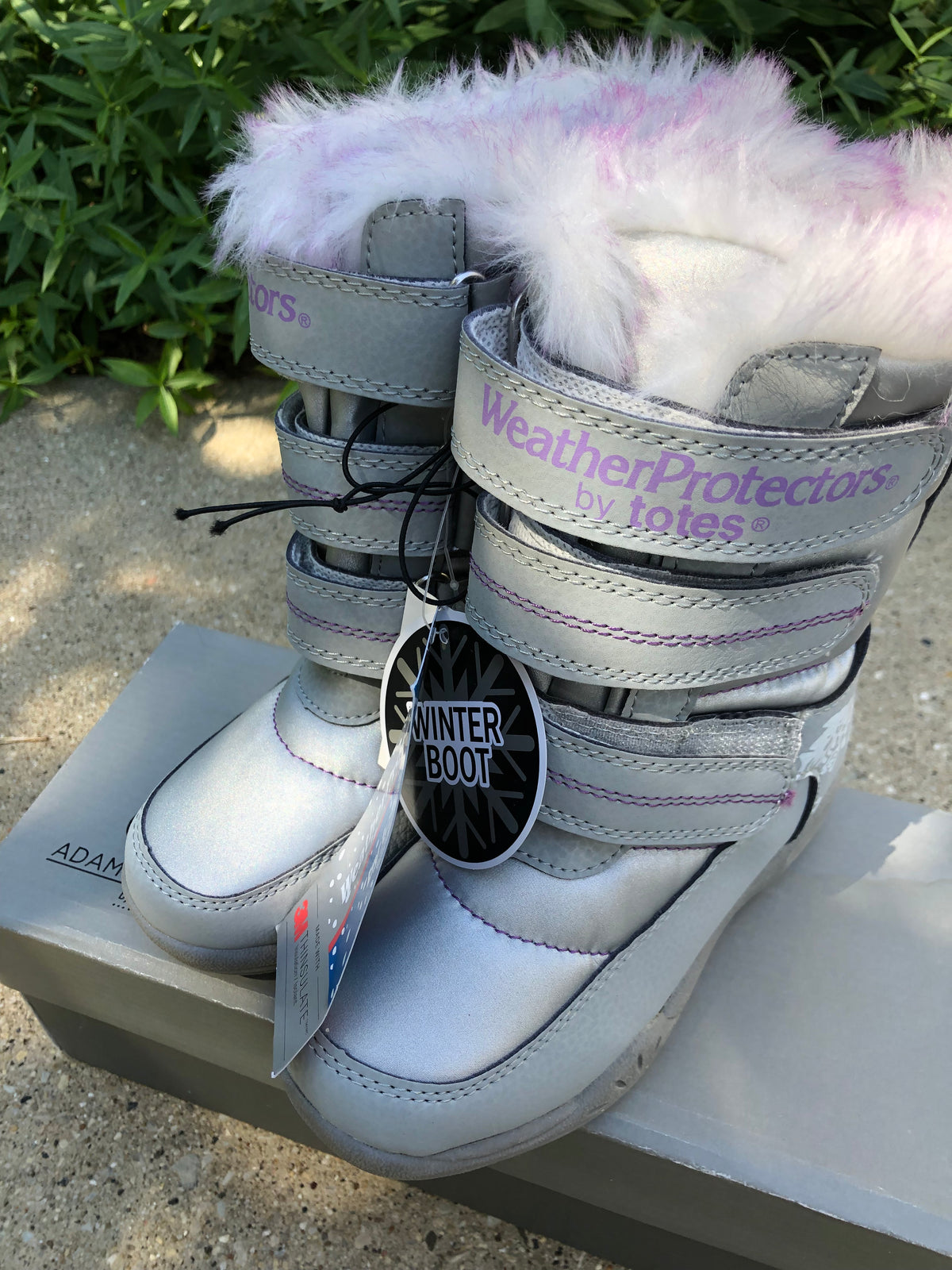New gray snow boots very warm - size Shoes - Toddler 11