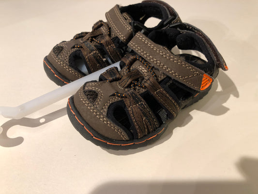 NEW brown sandals - size Shoes - Toddler 5