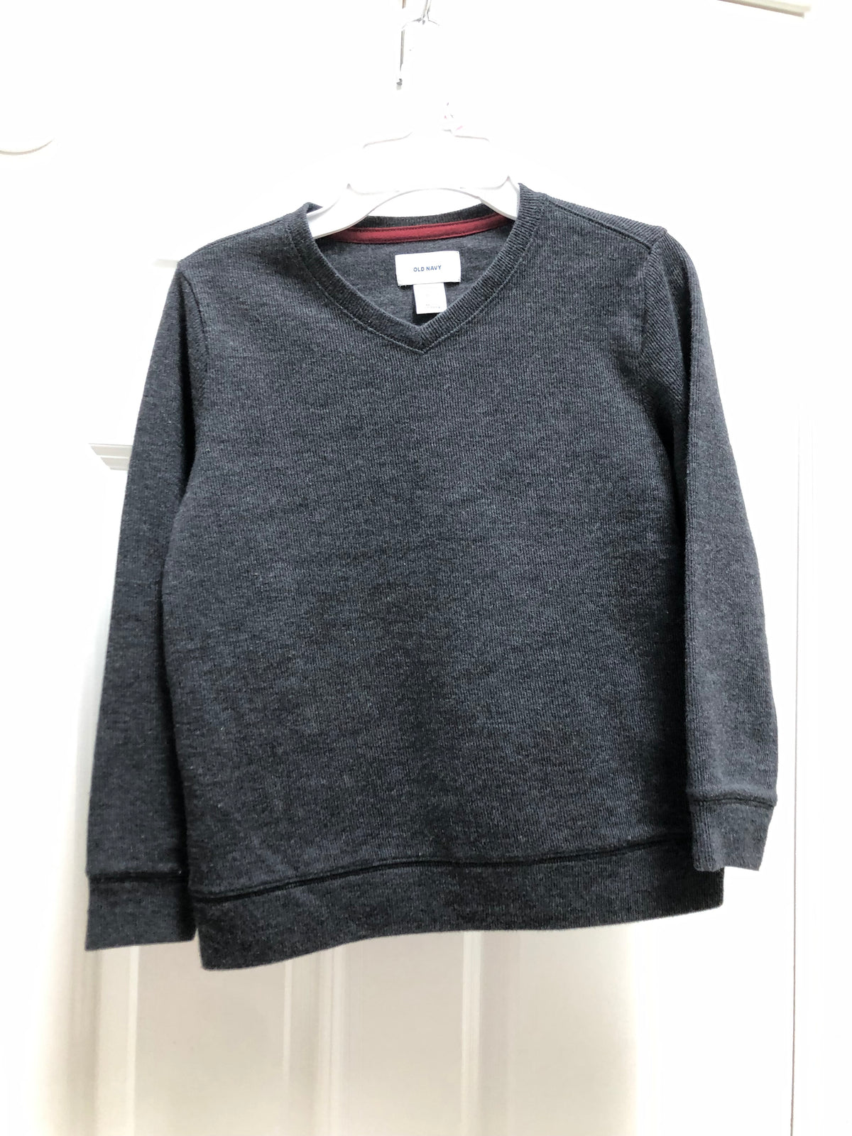 Dark gray sweater Like new - size Youth - 7 (S)
