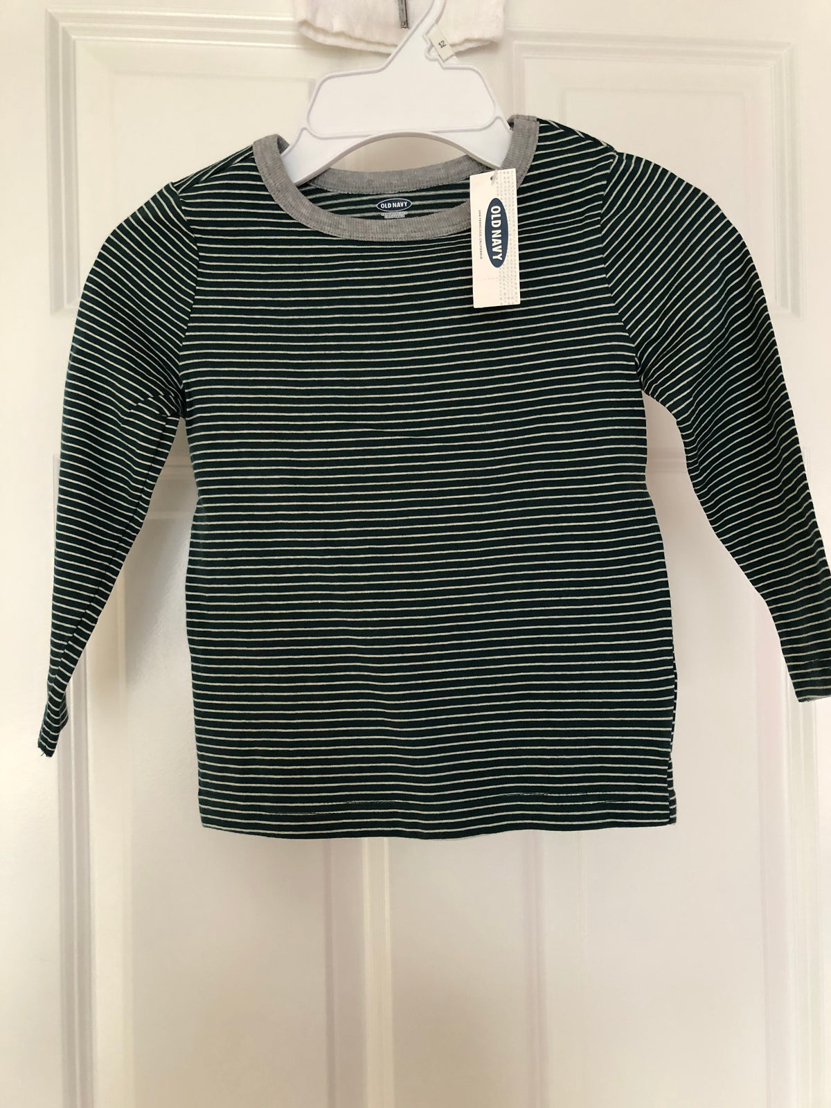 New striped green tee Long sleeve - size Toddler - 3T