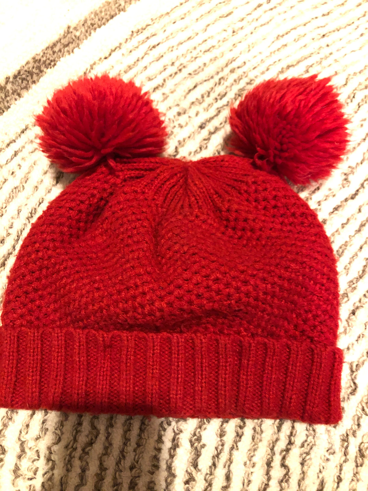 Girl's red hat Fleece lined - size Youth - 7 (S)