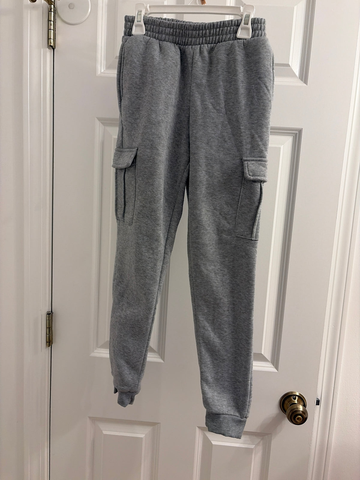 Gray sweatpants EUC - size Youth - 10 (L)