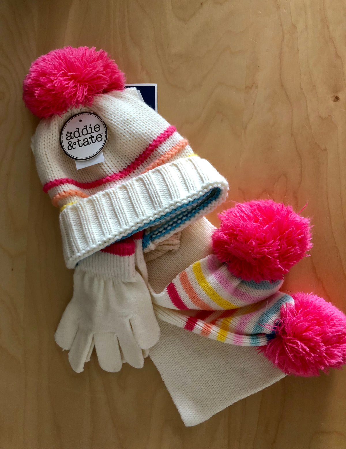 New set: hat, gloves And scarf - size Youth - 5 (XS)