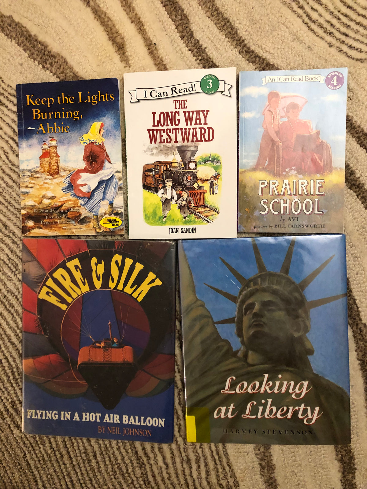 Set of 5 books Prairie school
