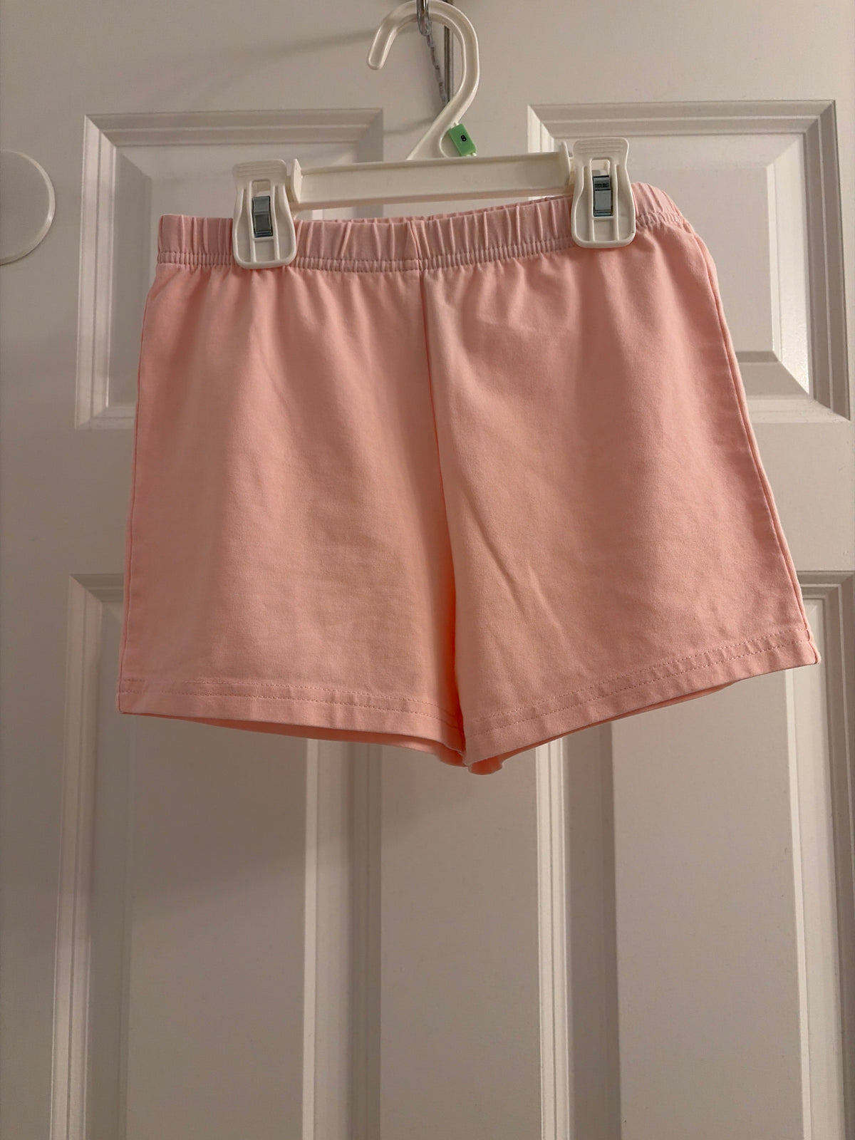 New Light pink shorts Bermuda - size Youth - 8 (M)