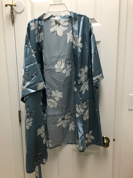 Women's robe flowers New - size Women - M (8/10)