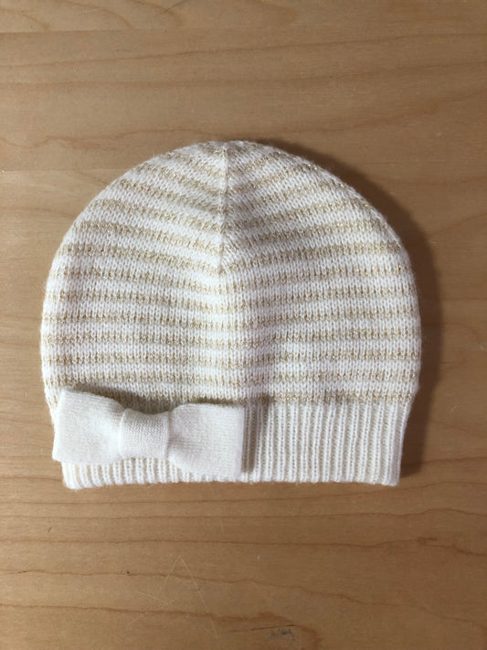 Cream shiny hat Hardly worn - size Toddler - 3T