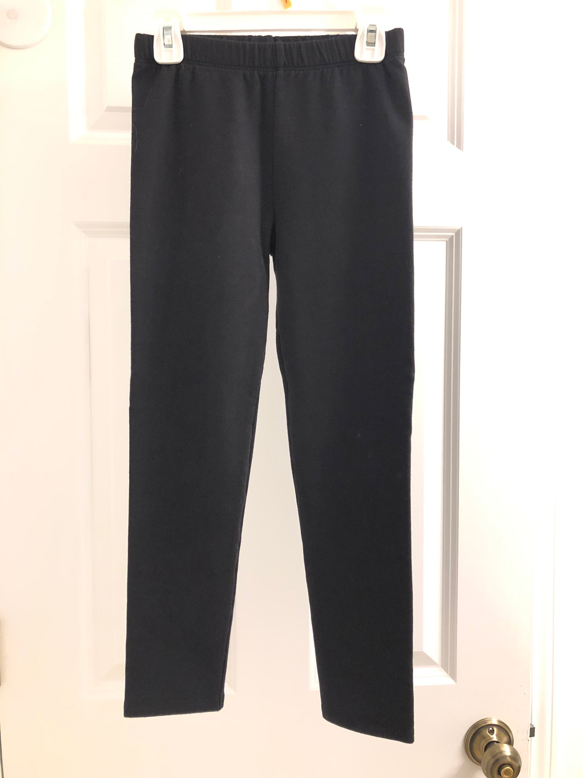 Black fleece leggings - size Youth - 7 (S)