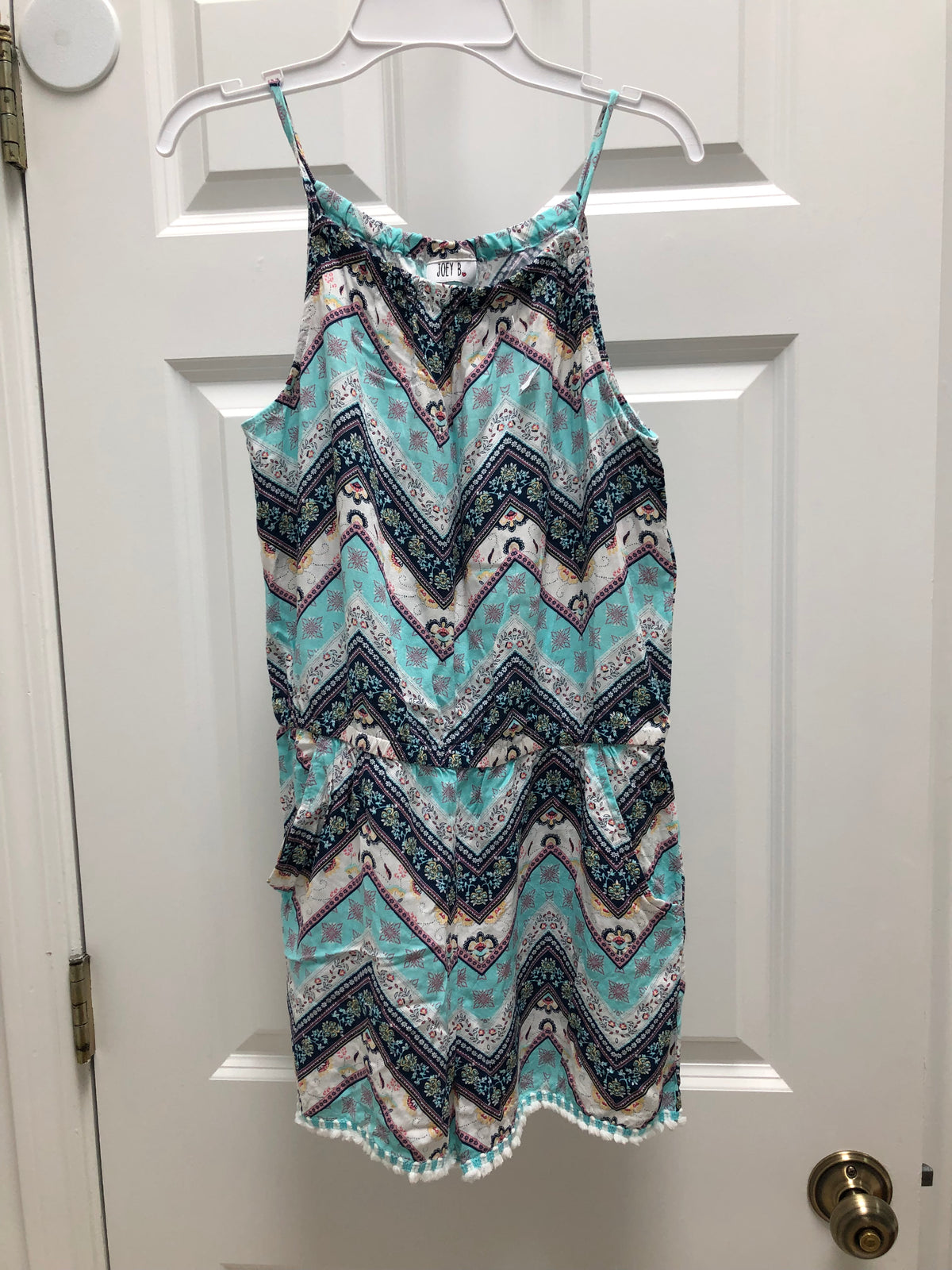 Cute shorts outfit Like new - size Junior - L (11/13)