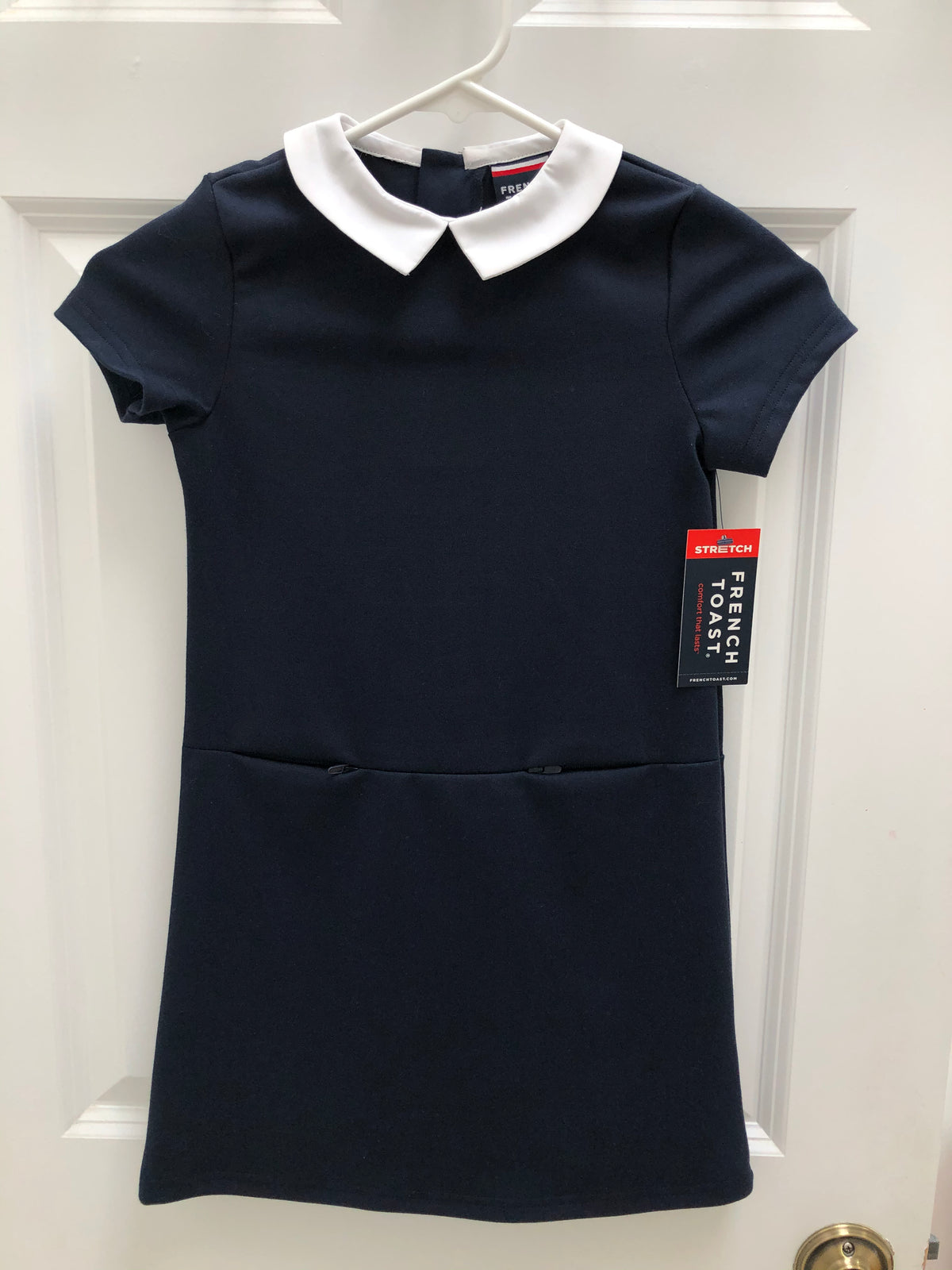 School uniform dress New. Size 6/6X - size Youth - 4 (XS)