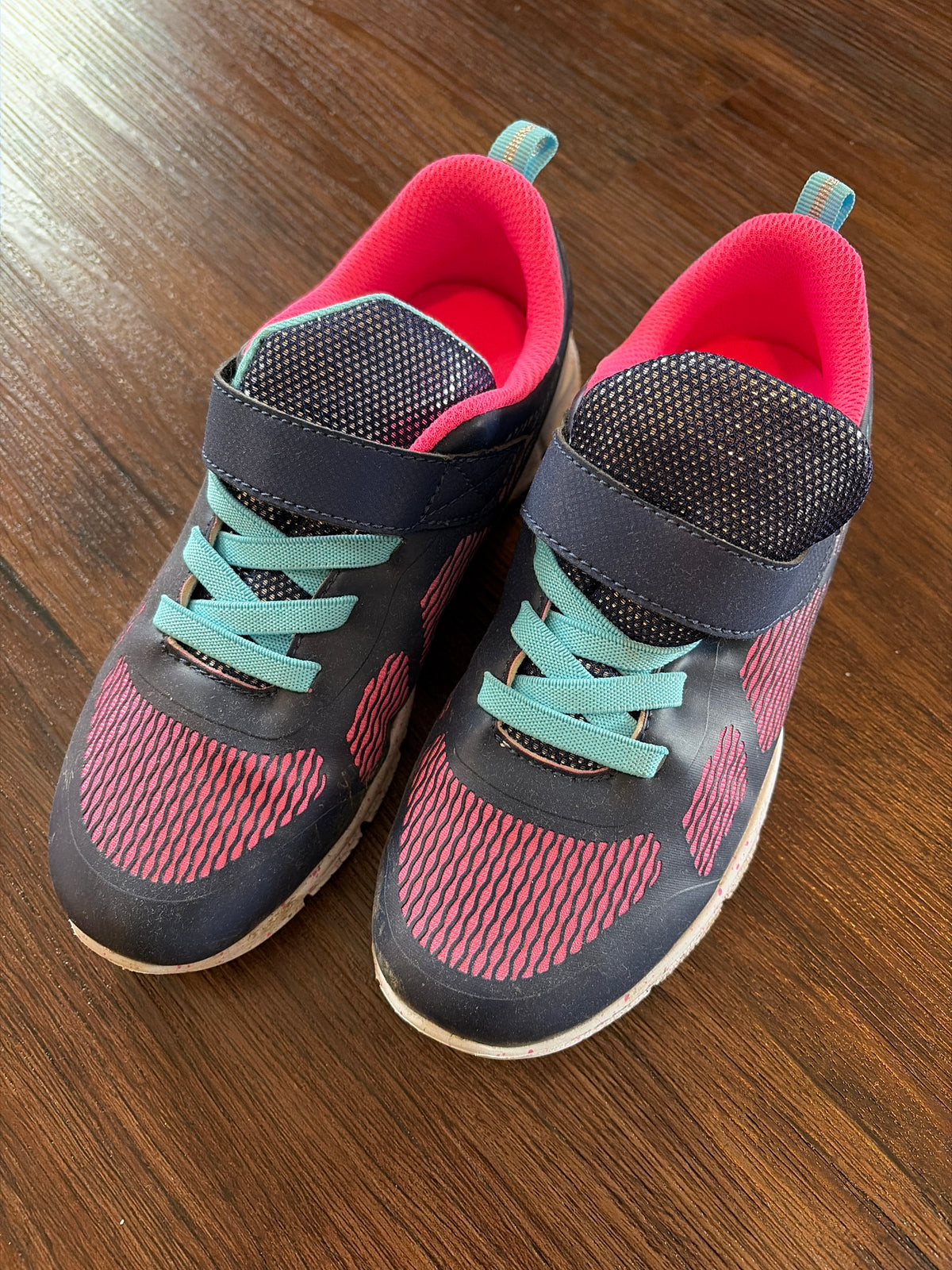 Like new sneakers Navy blue pink - size Shoes - Kids 4