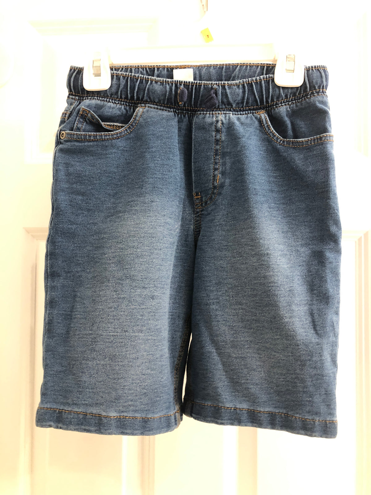 Blue Jean shorts - size Youth - 7 (S)