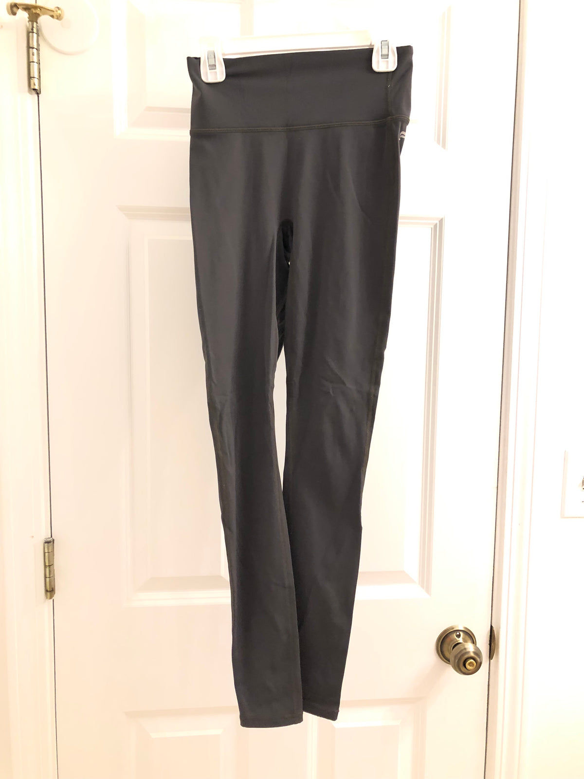 Gray leggings - size Youth - 14 (XL)