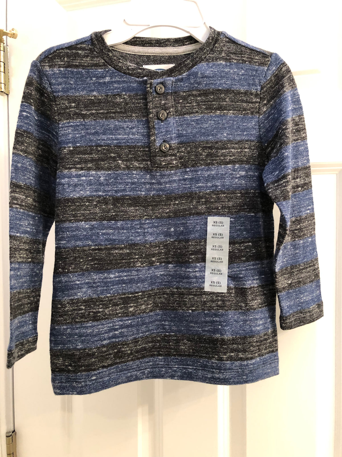 Polo long sleeve New. Gray blue - size Youth - 5 (XS)