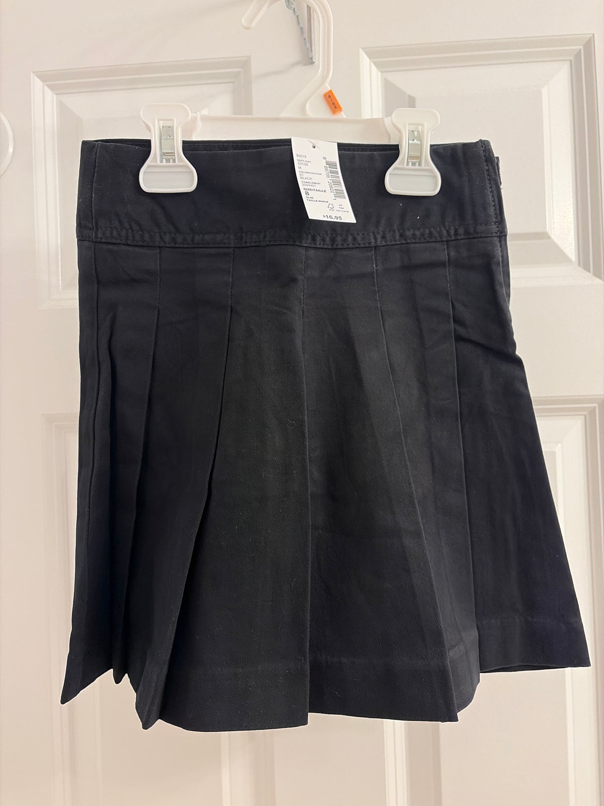 NWT new black skirt School uniform - size Youth - 8 (M)