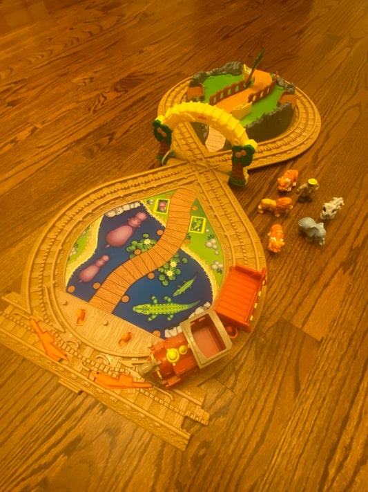 Train set - foldable - w/trains and animals
