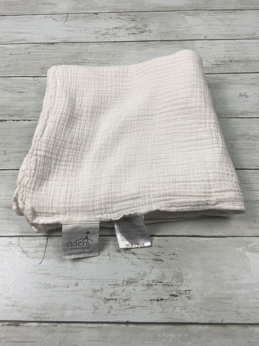 Aden + Anais cotton muslin 3' blanket