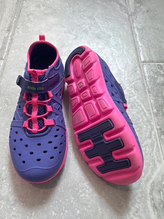 Stride rite made 2play - barely used - size Shoes - Kids 1
