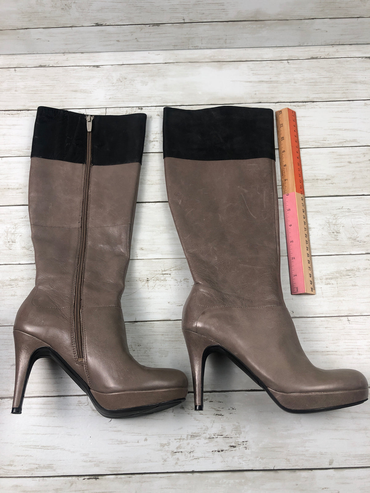 Marc Fisher high heels - black and taupe. VGUC - size Shoes - Adult 6