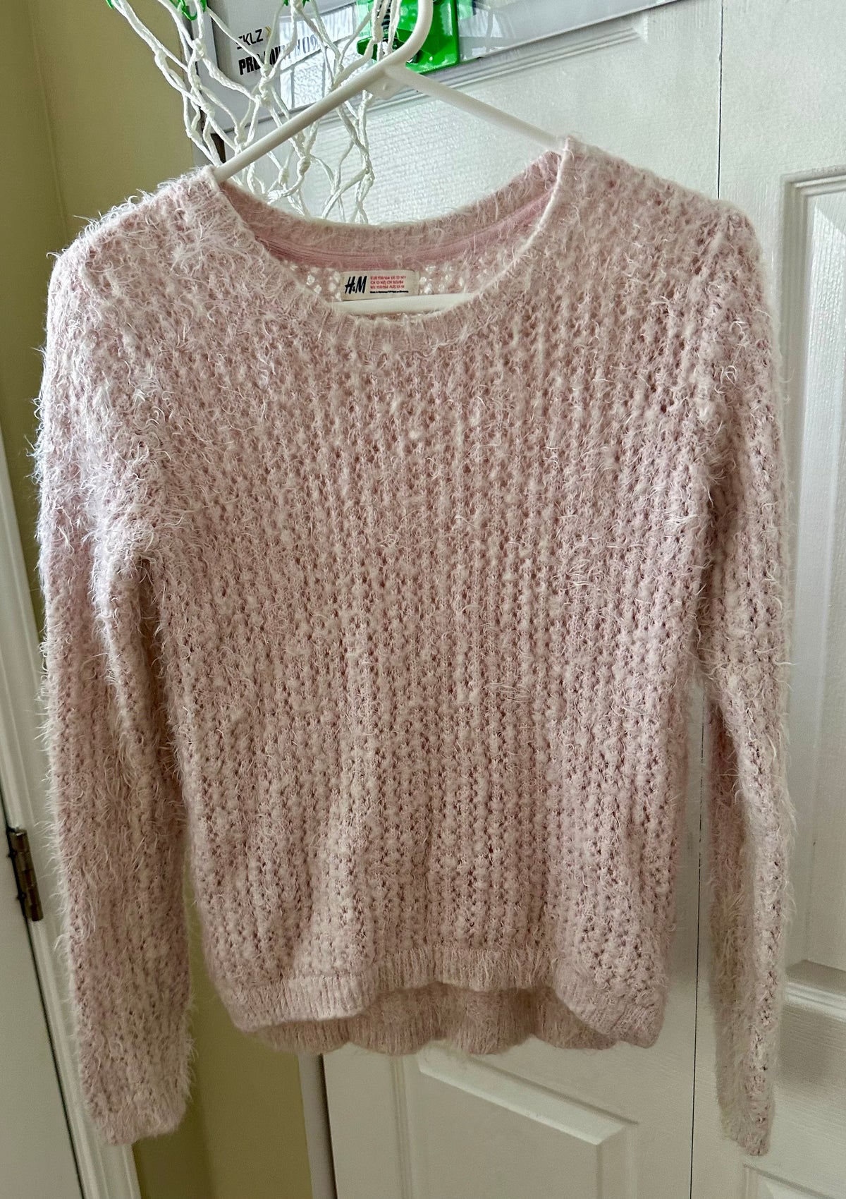 H&M fuzzy sweater Acrylic polyester etc - size Junior - XS (0/1)