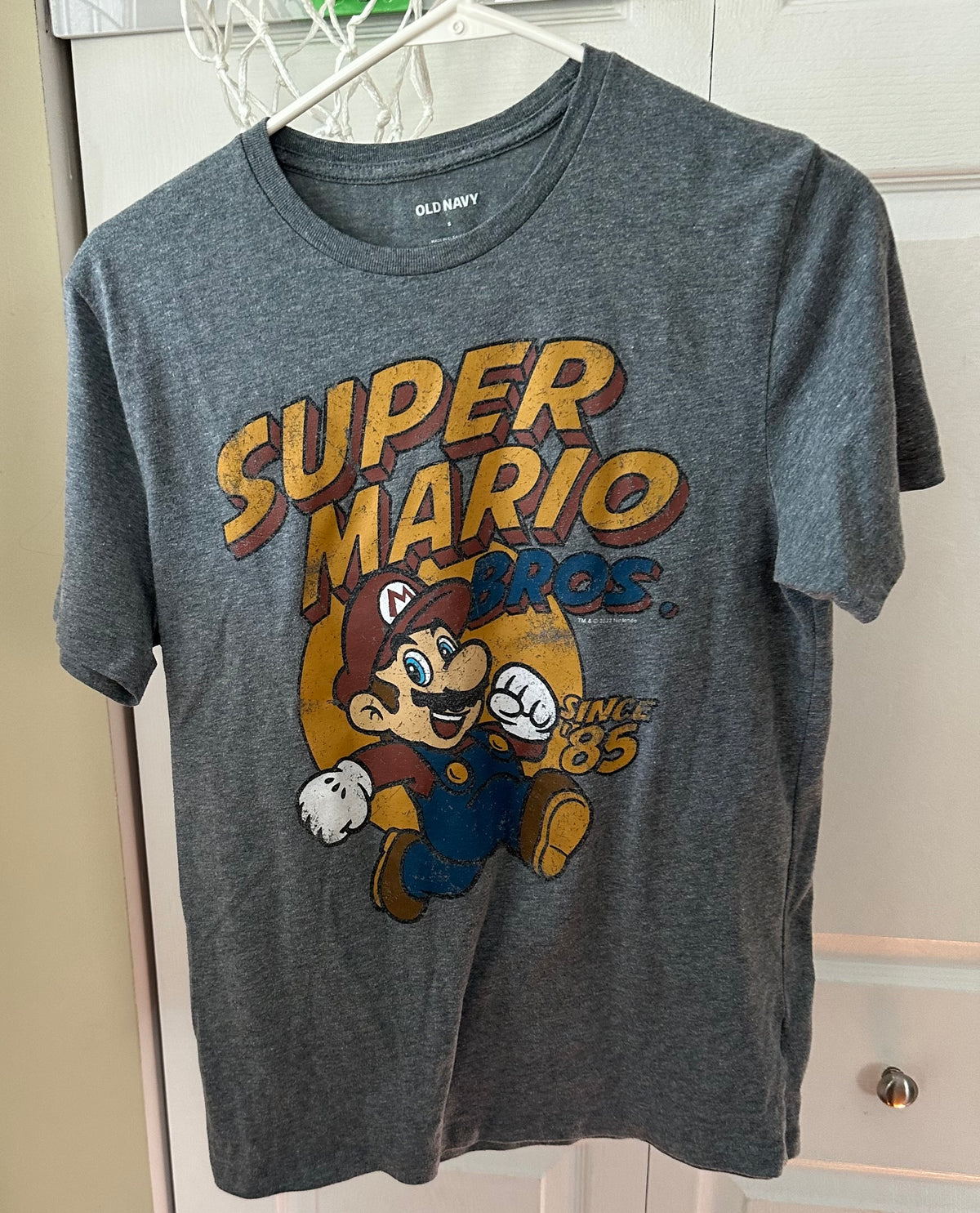 Vintage look Mario tee Tag S fits approx 12-13y - size Teen/Men - S (29-31)