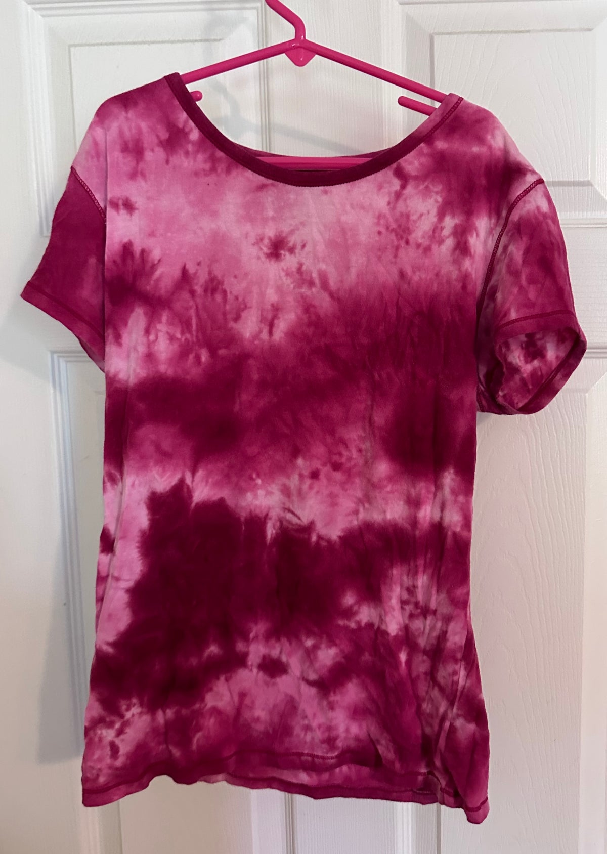 8/10 cranberry tye dye Xhilaration - size Junior - M (7/9)