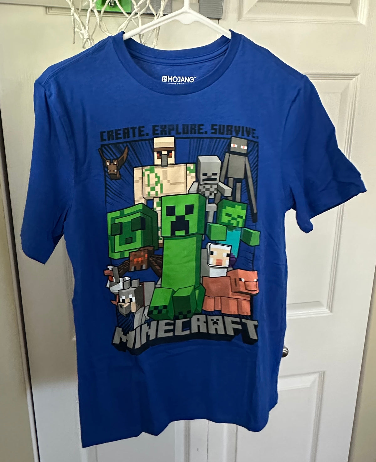 14/16 minecraft blue T Creeper Like New - size Youth - 14 (XL)