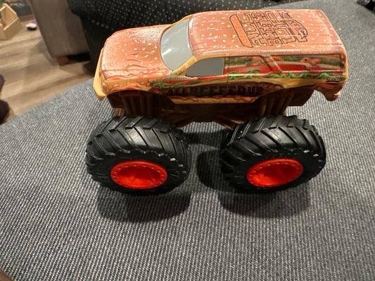 Hot Wheels Monster truck Roll back and roll EUC