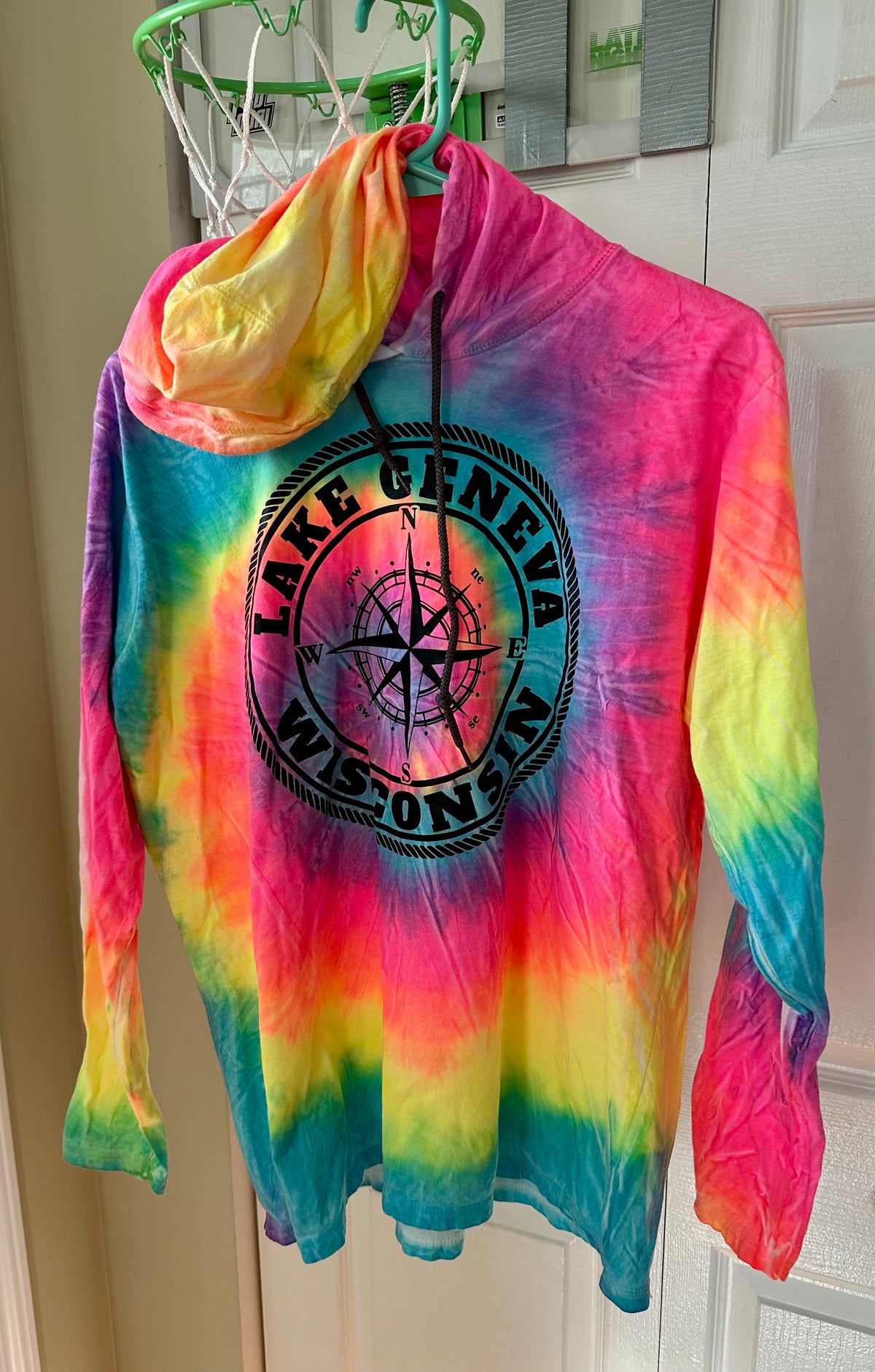 Lake Geneva dyed hoodie Lite weight shirt tag XL - size Women - L (12/14)